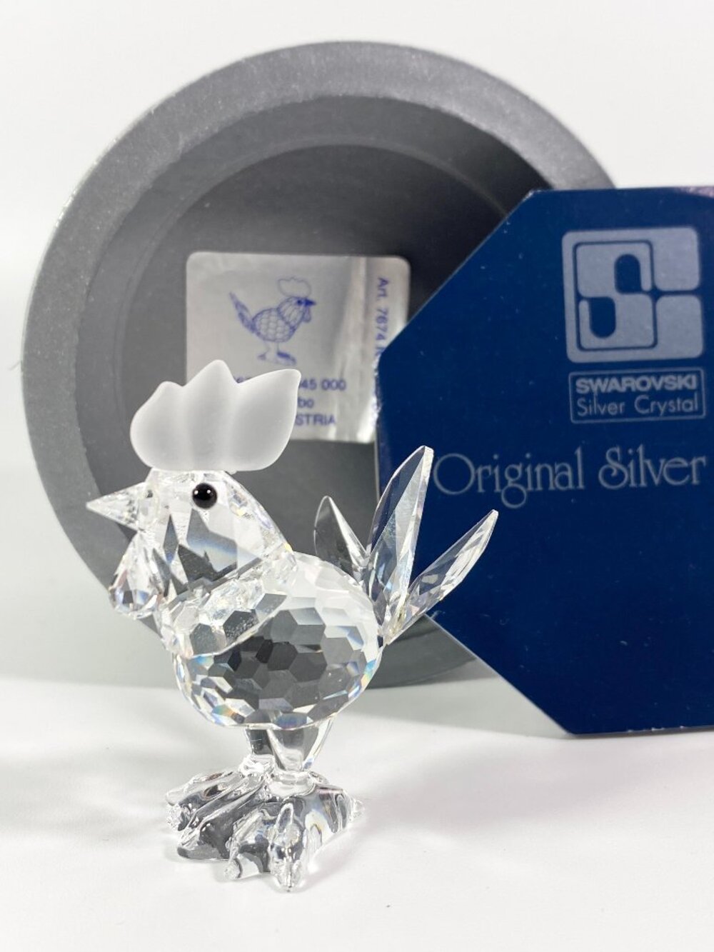 Swarovski Crystal  Rooster with frosted Comb barnyard animals with Box